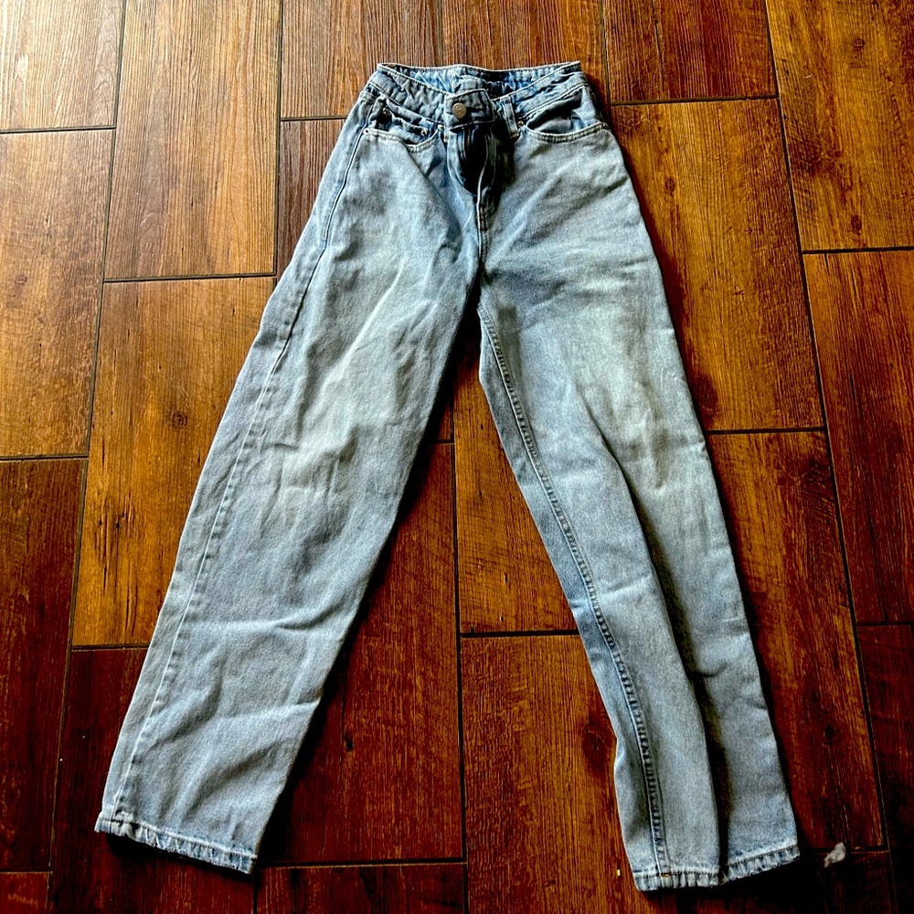 Original Use Mom jeans. Relaxed straight leg